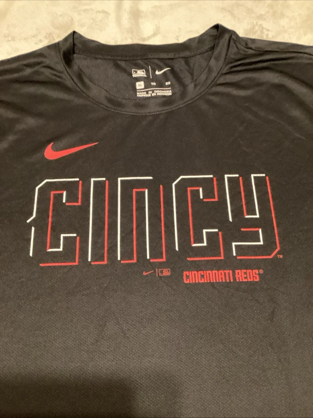 Nike Black Short-Sleeve 'CINCY' Graphic Tee with Red Accents